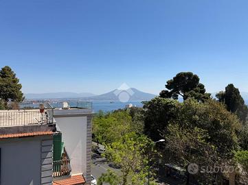 6 LOCALI A NAPOLI