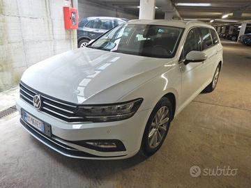 Volkswagen Passat Variant 2.0 TDI SCR EVO DSG Busi