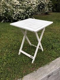 tavolino in  legno e sedie pieghevoli migani home