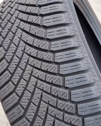 Gomme invernali Yokohama 205/45R17