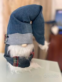 Gnomo fatto a mano con denim dí riciclo