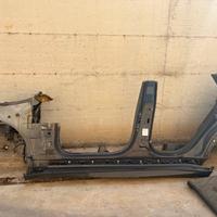 TAGLIO SOTTOPORTA E LONGHERONE BMW X5 ANNO:2020