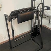 Macchinario per bicipiti