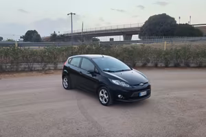 Ford Fiesta 1.4 5 porte Bz.- GPL Titanium