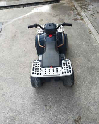 Quad dei carabinieri peg perego
