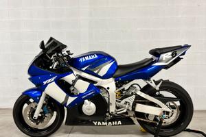 YAMAHA YZF R6 ‘02