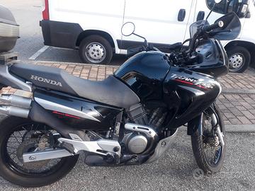 Honda transalp 650
