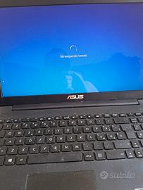 Computer asus P533M