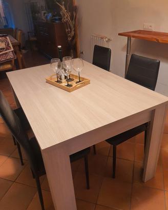 Tavolo da cucina 