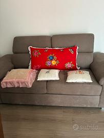 Set 4 cuscini ricamati a mano