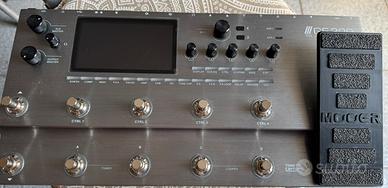 Mooer GE300 pedaliera per chitarra.