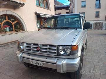MITSUBISHI Pajero ('82-'00) - 1998