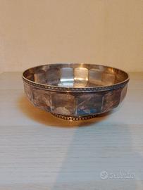 Antica ciotola in metallo argentato “Argento