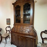 Trumeau con vetrina e ribalta in stile