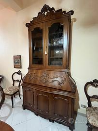 Trumeau con vetrina e ribalta in stile