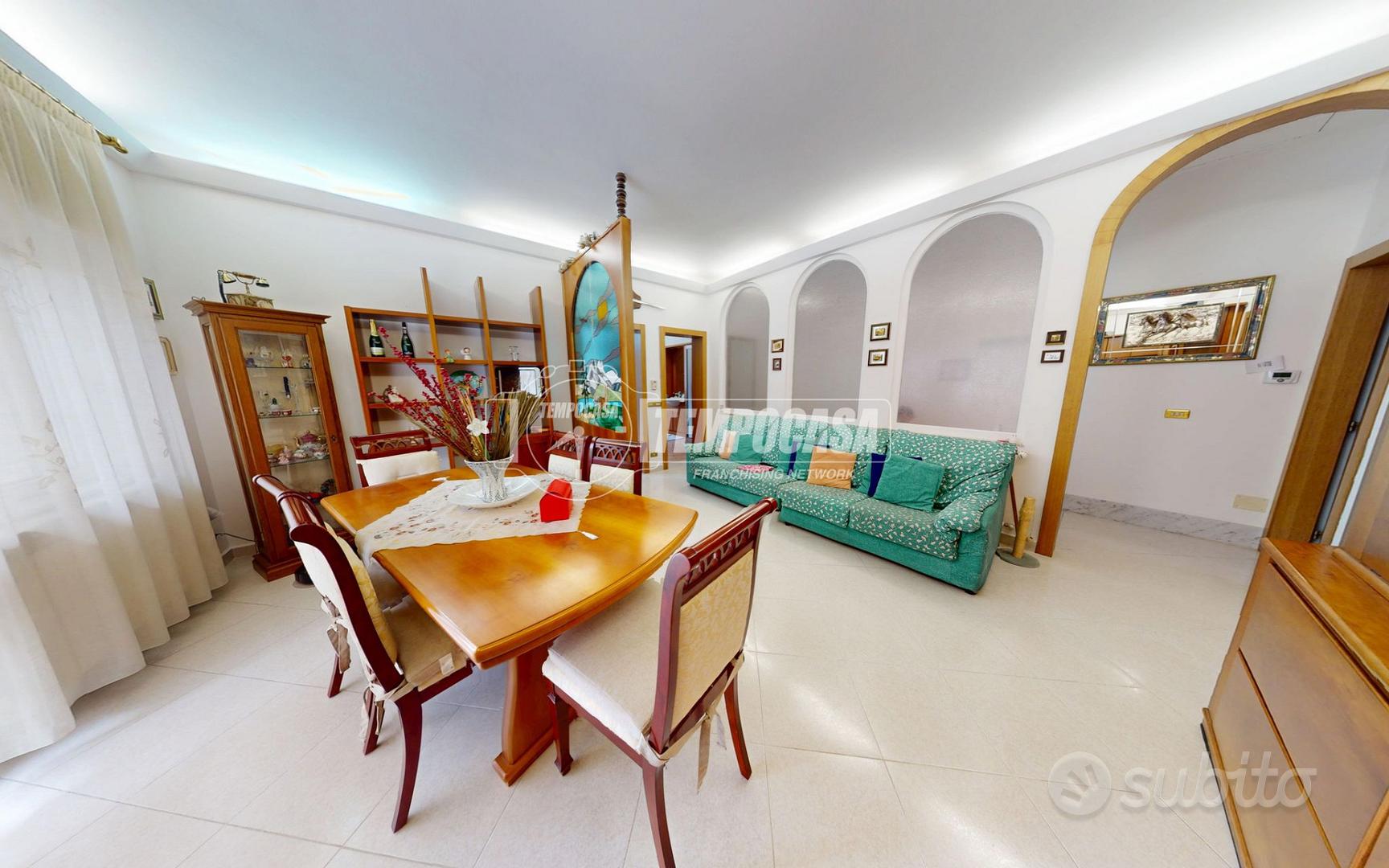 Casa indipendente a Como 5 locali
