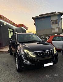 Mahindra XUV500 2.2 16V FWD W6