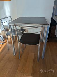 tavolo quadrato e 2 sedie  Calligaris 