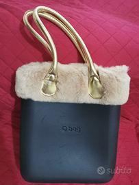 Borsa o bag con pellica beige e manici dorati