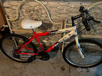 Bicicletta MTB FR680 Frejus sport series