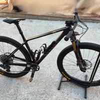 CANYON Exceed CF SLX 9