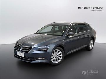 Skoda Superb Wagon 2.0 tdi Executive 150cv dsg my1