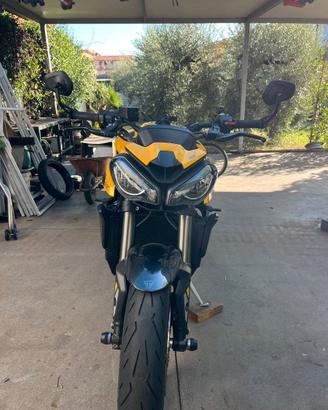 TRIUMPH STREET TRIPLE 765 RS – 11/23– 10.200 KM –