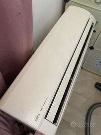 Condizionatore caldo/freddo/deumidi Fujitsu 9000