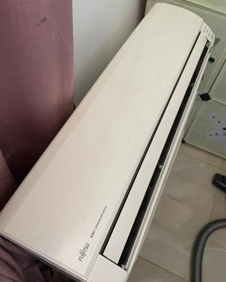 Condizionatore caldo/freddo/deumidi Fujitsu 9000