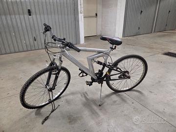 mountain bike 26 biammortizzata