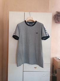 T-Shirt Fred Perry Casual London England UK Cotton