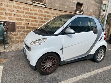 Smart 451 bianca 800 diesel