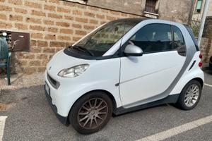 Smart 451 bianca 800 diesel