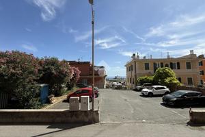 5 LOCALI A GENOVA