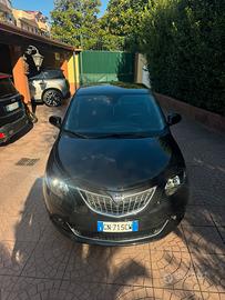 Lancia ypsilon 2023