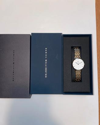 Daniel Wellington Petite Roman Numerals