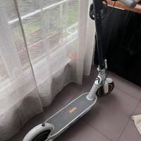Monopattino elettrico Segway Ninebot Max G30LE
