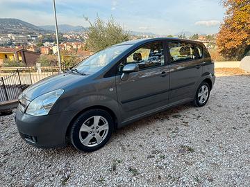 Toyota corolla verso