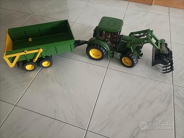 Trattore JohnDeere  caricatore frontale, rimorchio