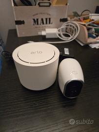 Telecamera arlo vmc3030 + base
