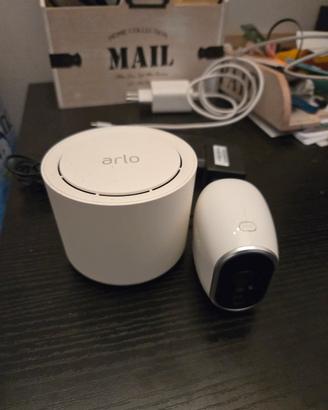 Telecamera arlo vmc3030 + base