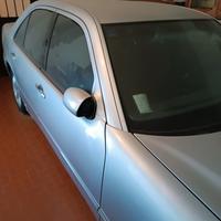 Mercedes  Benz  E 220 