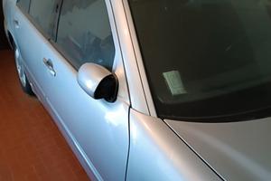 Mercedes  Benz  E 220 