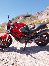 Ducati Monster 696 plus A2