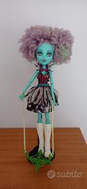 Monster High freak du chic honey swamp