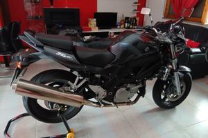Suzuki SV 650, del 2006, km 11.800