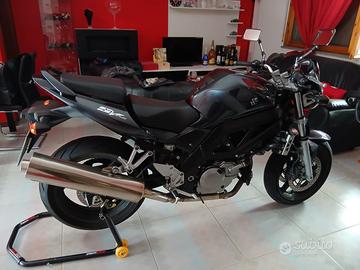 Suzuki SV 650, del 2006, km 11.800