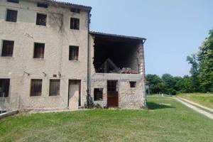 Rustico / Casale di 343 m² con 3 locali a Pieve de