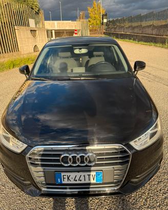 Audi A1 Sportback 1.6 TDI 116 CV Admired