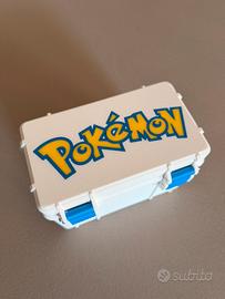 Box scatola top loader pokemon pikachu topps tcg